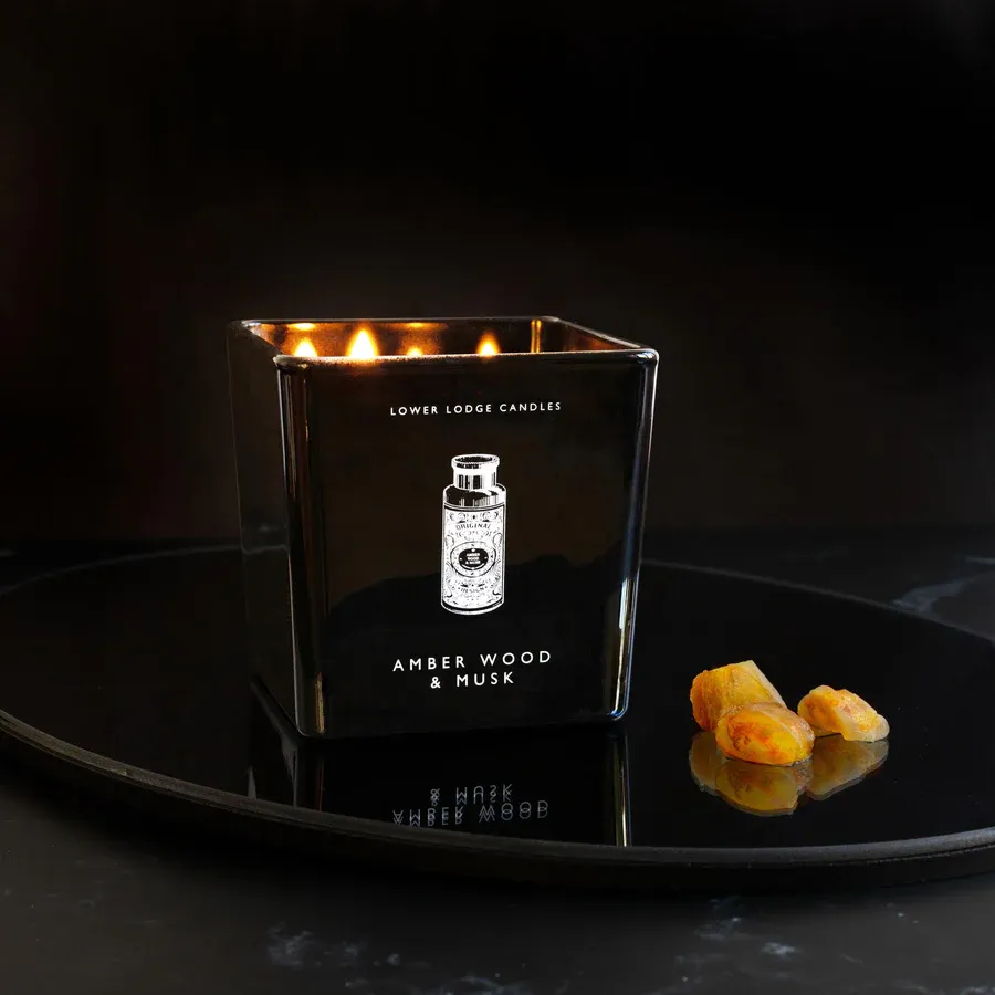 Amber Wood and Musk Deluxe Scented Candle